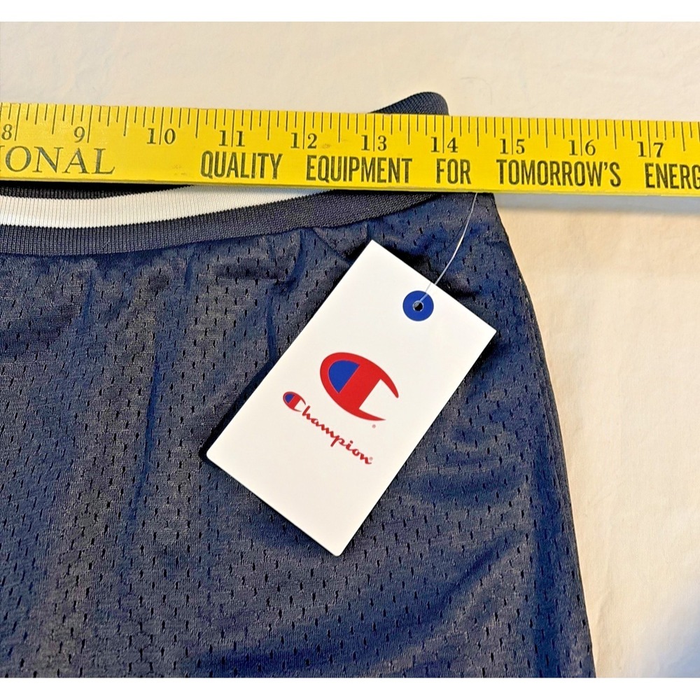 Champion Shorts in Navy Blue - Boys/Girls size XL 18-20 - Picture 2 of 8